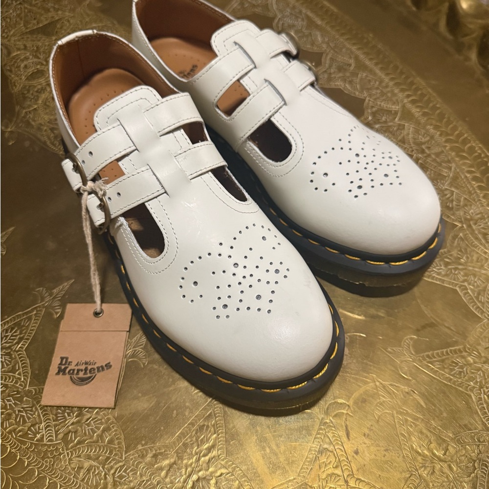 Dr. Martens Mary Janes - Picture 2 of 6